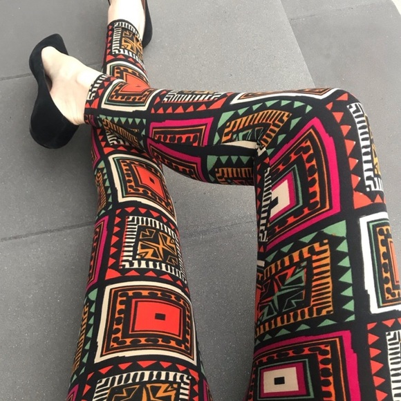 LuLaRoe Pants - LULAROE print LEGGINGS OS squares patchwork tribal